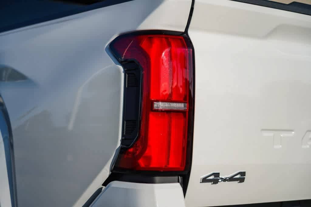 Thumbnail: 2025 Toyota Tacoma - 9