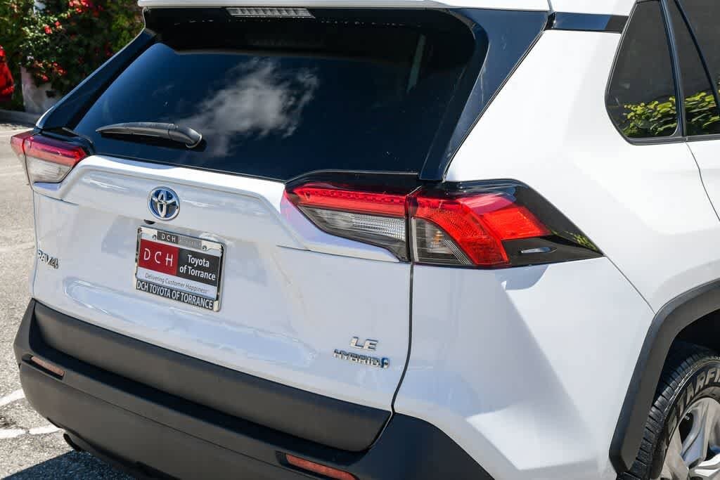 Thumbnail: 2023 Toyota RAV4 - 8