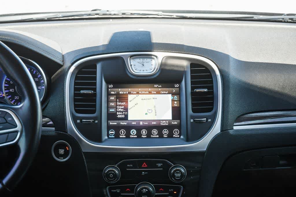 Thumbnail: 2019 Chrysler 300 - 12