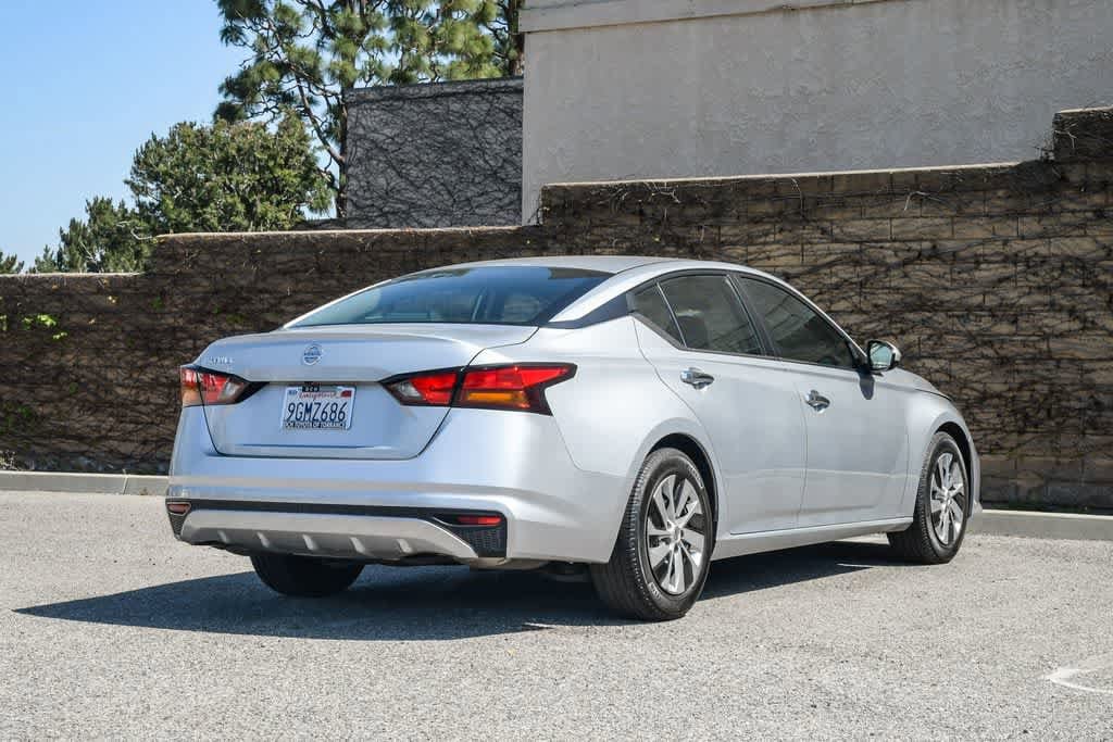2022 Nissan Altima 2.5 S photo 6