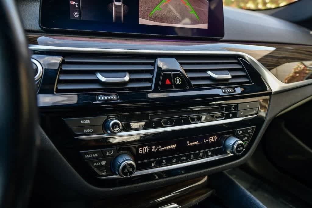 Thumbnail: 2019 BMW 5 Series - 25