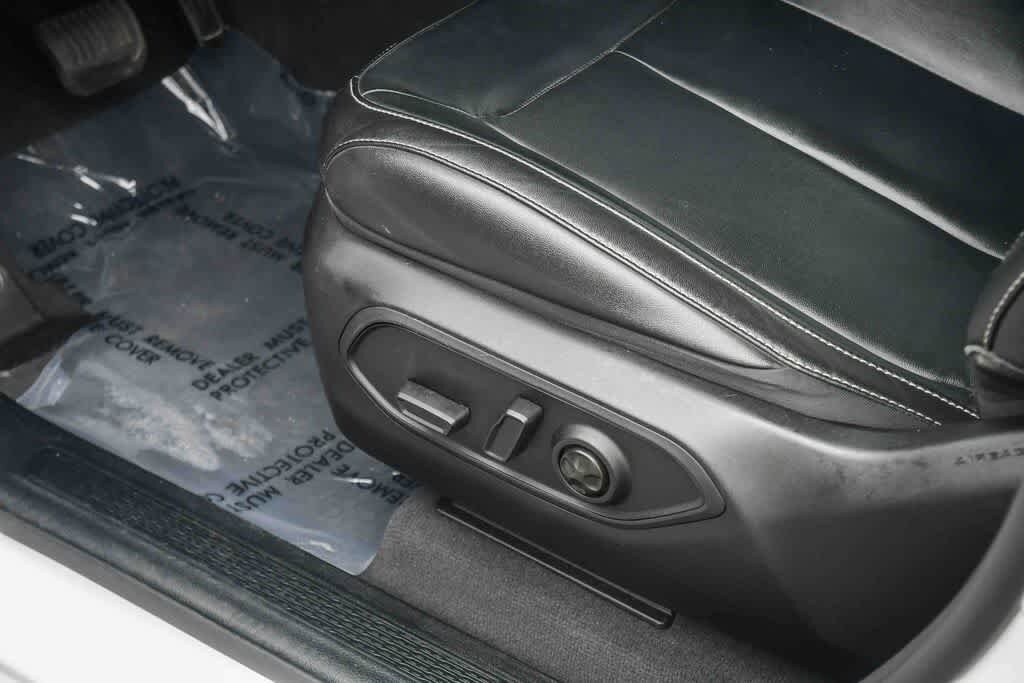 Thumbnail: 2022 Jeep Grand Cherokee - 28