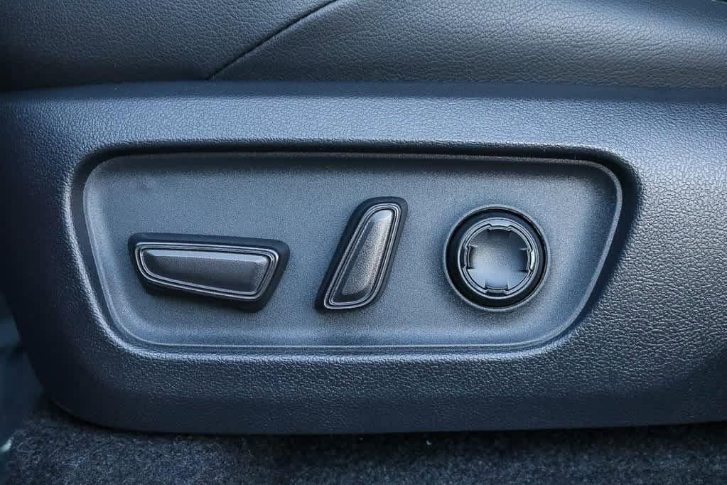 Thumbnail: 2025 Toyota 4Runner - 21