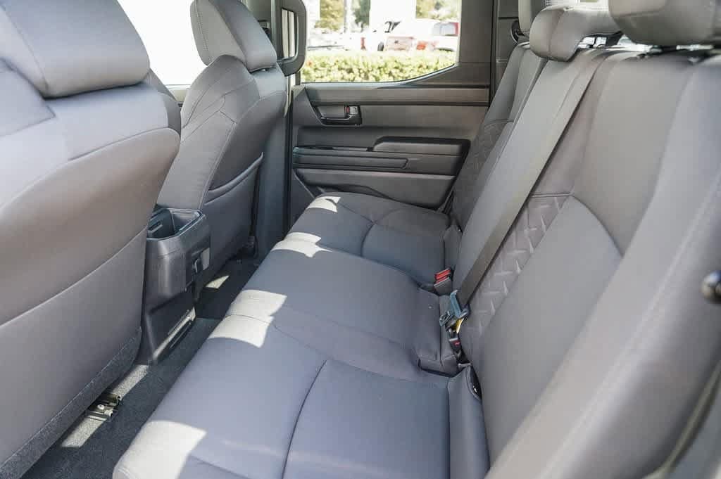 2025 Toyota Tacoma SR5 18