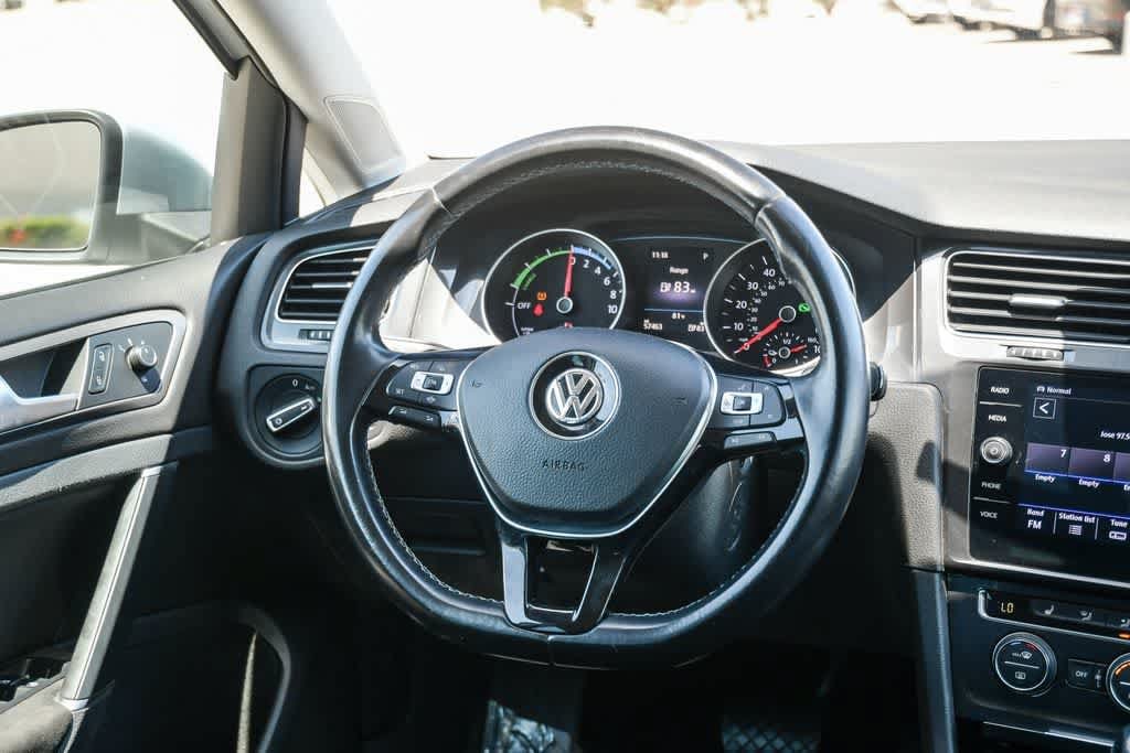 Thumbnail: 2019 Volkswagen e-Golf - 12