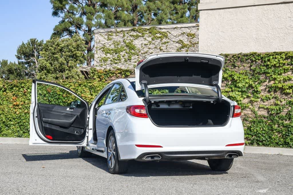 Thumbnail: 2017 Hyundai Sonata - 26
