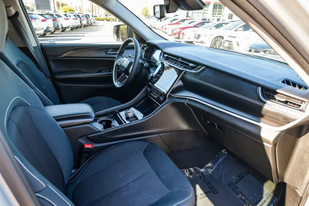 Thumbnail: 2023 Jeep Grand Cherokee L - 15