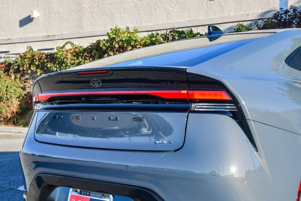 Thumbnail: 2026 Toyota Prius - 9