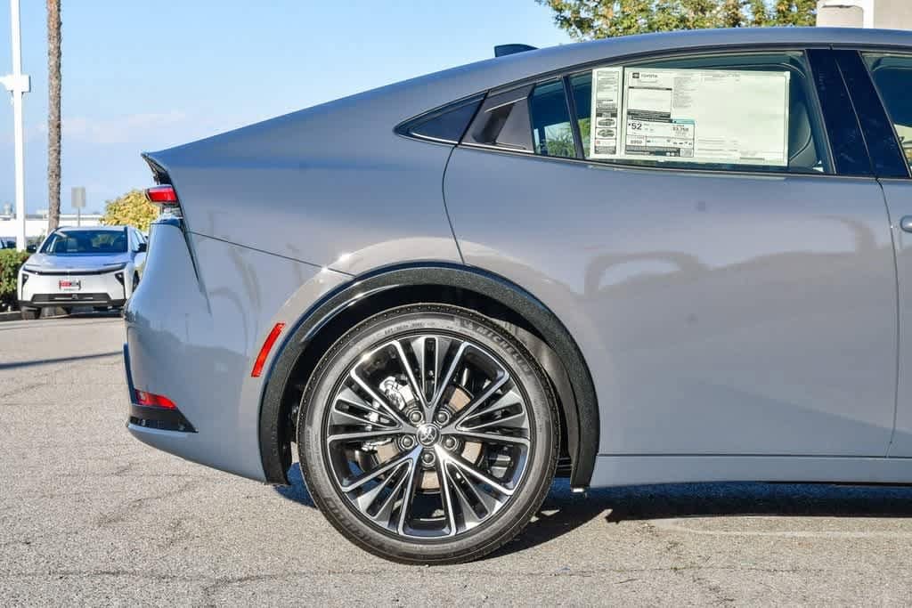 Thumbnail: 2026 Toyota Prius - 10