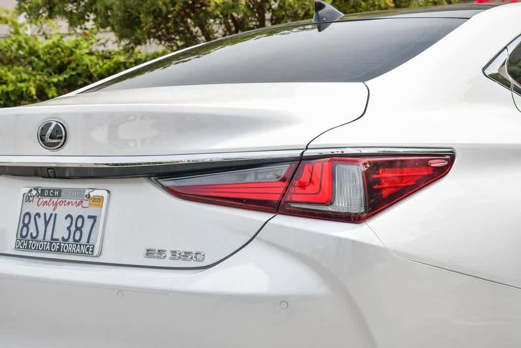 Thumbnail: 2020 Lexus ES - 9