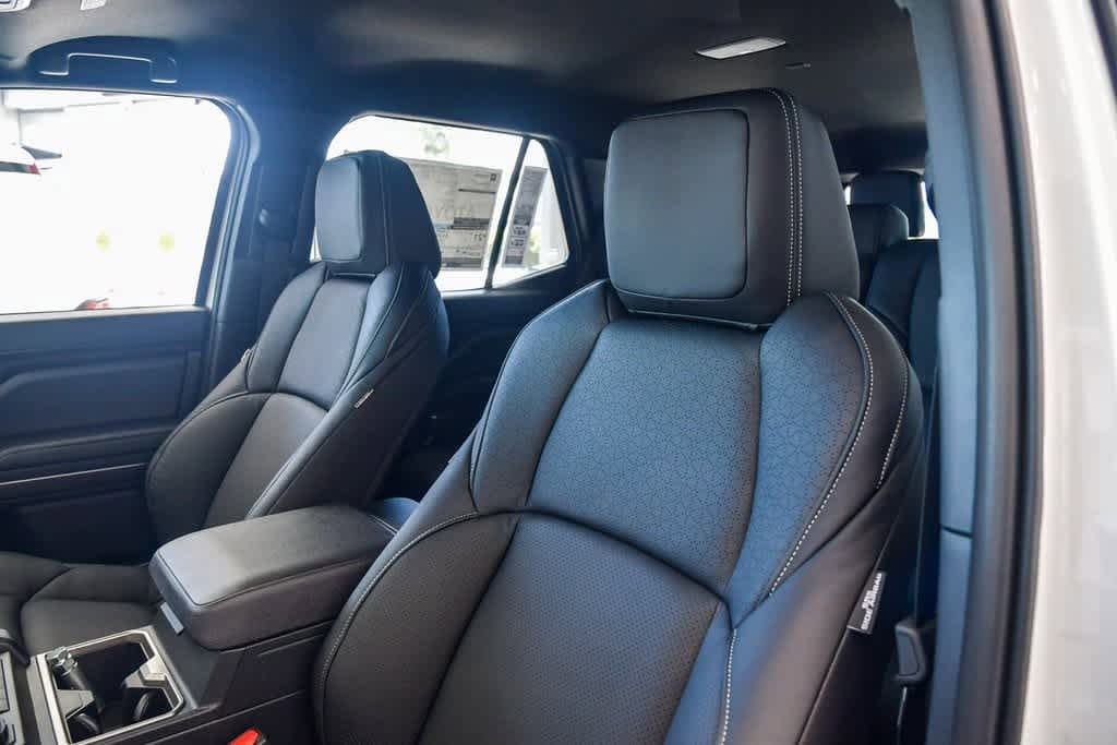 Thumbnail: 2025 Toyota 4Runner - 20