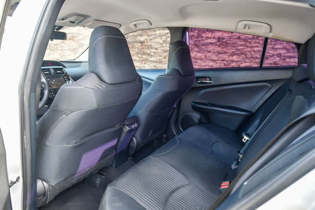 Thumbnail: 2022 Toyota Prius Prime - 18