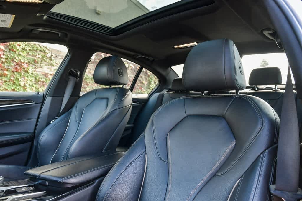 Thumbnail: 2019 BMW 5 Series - 17