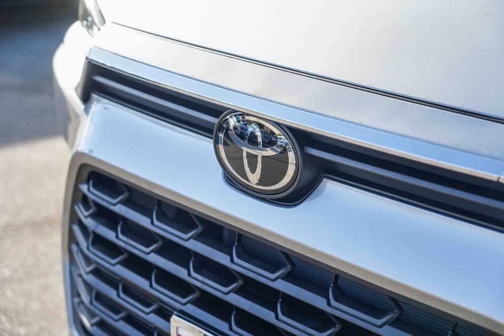 New 2026 Toyota Grand Highlander LE SUV