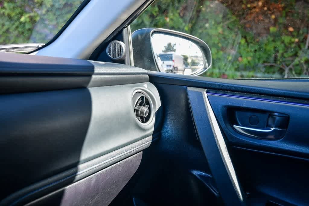 Thumbnail: 2018 Toyota Corolla - 26