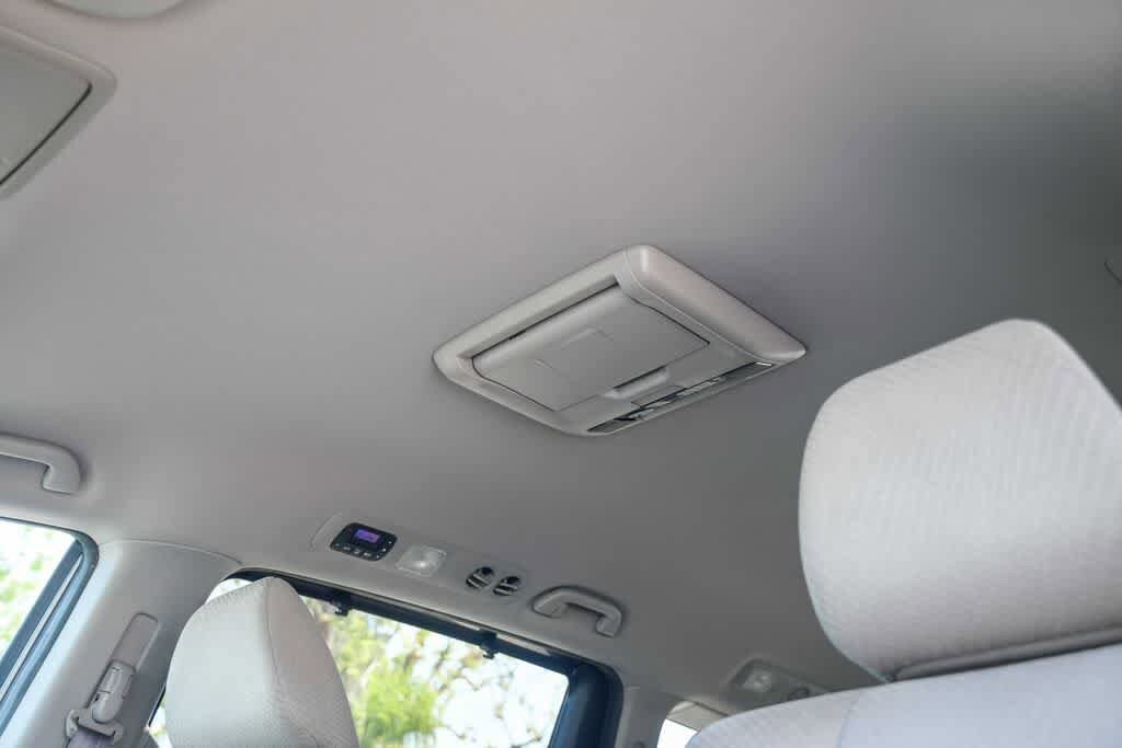 Thumbnail: 2017 Honda Odyssey - 25