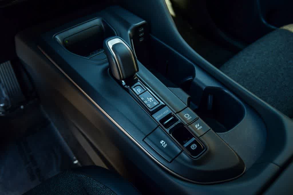 Thumbnail: 2023 Toyota Crown - 19