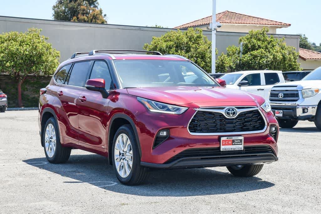 Thumbnail: 2026 Toyota Highlander - 3