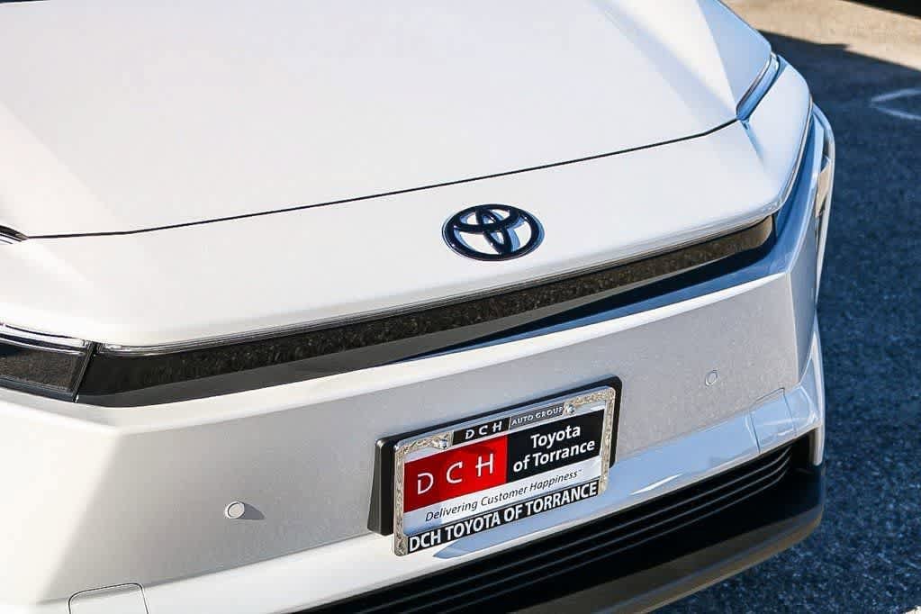 Thumbnail: 2026 Toyota bZ - 5