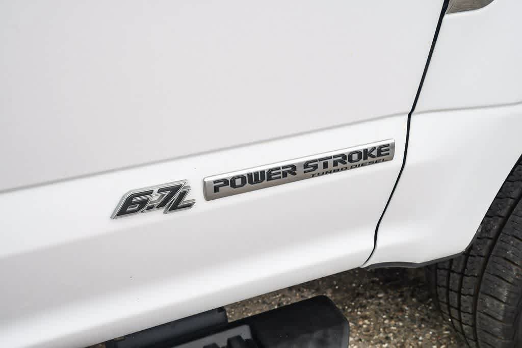 Thumbnail: 2022 Ford Econoline - 12