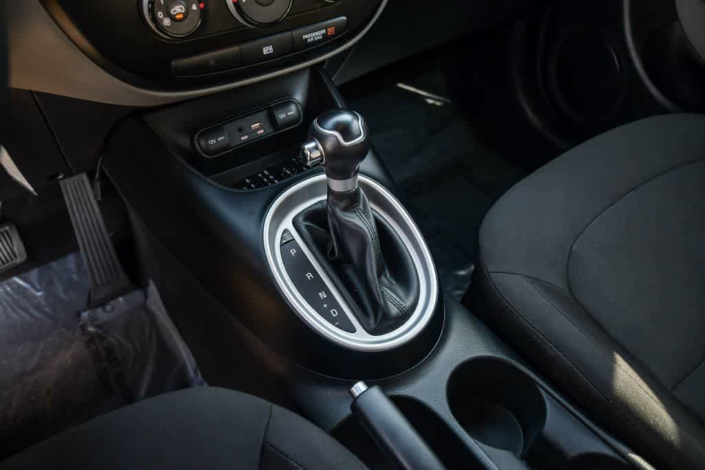 Thumbnail: 2016 Kia Soul - 19