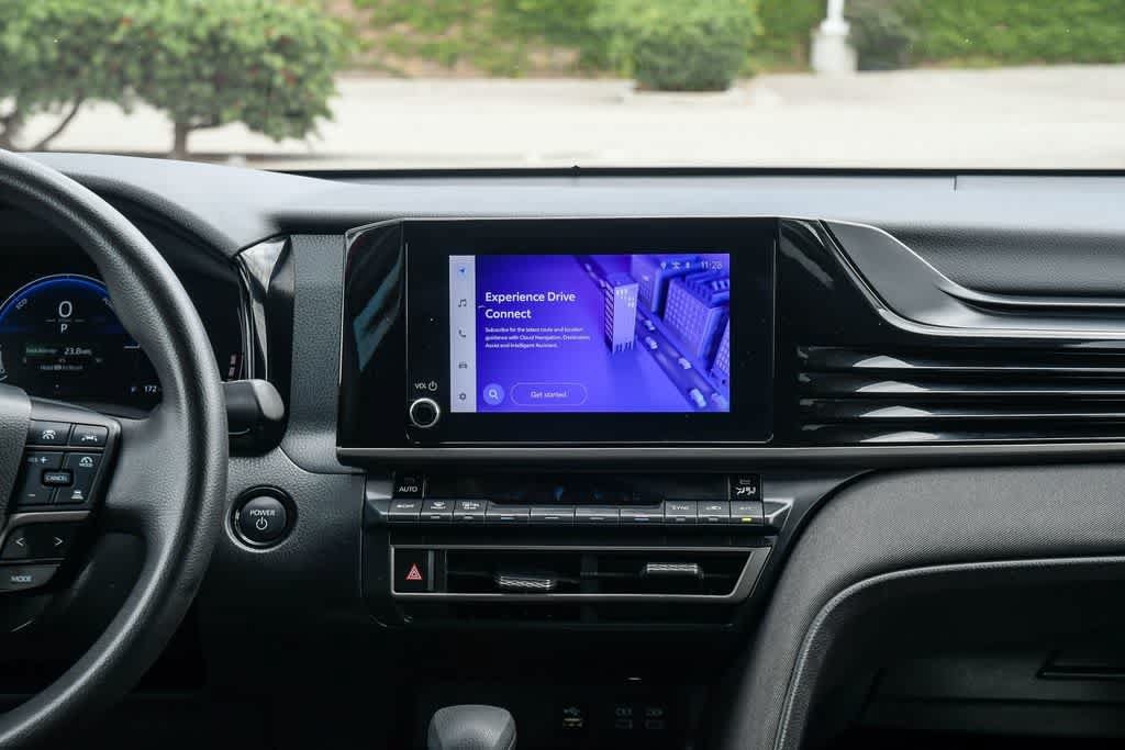 2025 Toyota Camry LE - Photo 13