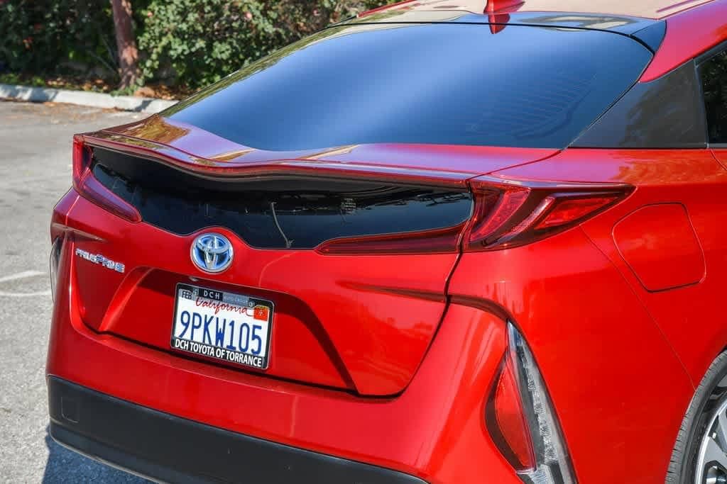 Thumbnail: 2017 Toyota Prius Prime - 9