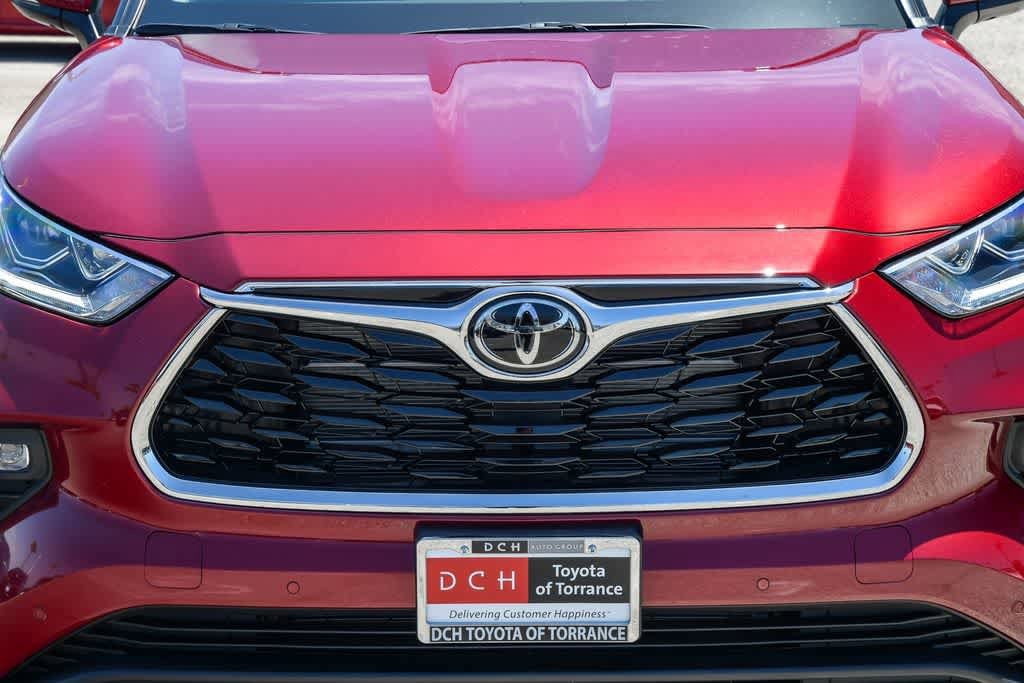 Thumbnail: 2026 Toyota Highlander - 5