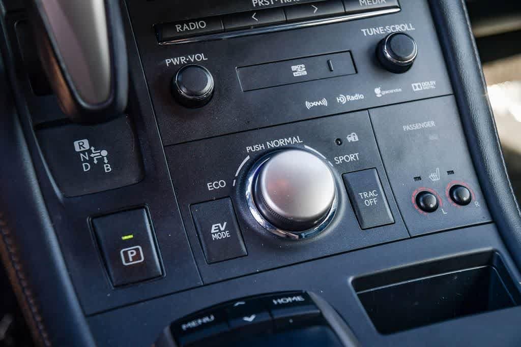 Thumbnail: 2014 Lexus CT - 21