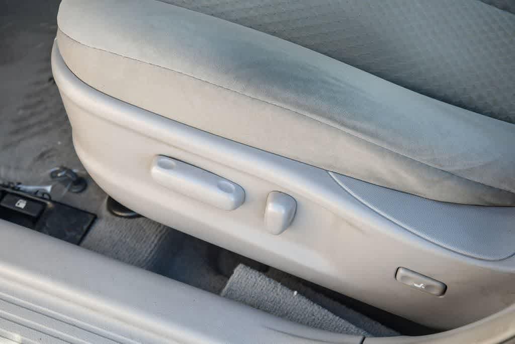 Thumbnail: 2008 Toyota Camry - 23