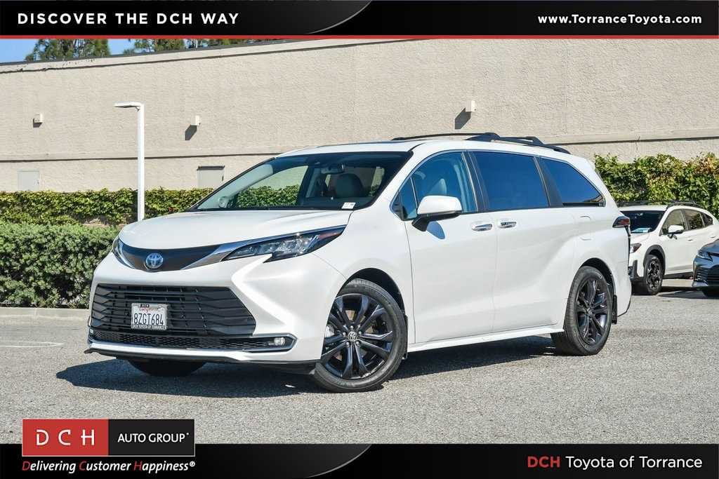 2022 Toyota Sienna XLE -
                Torrance, CA