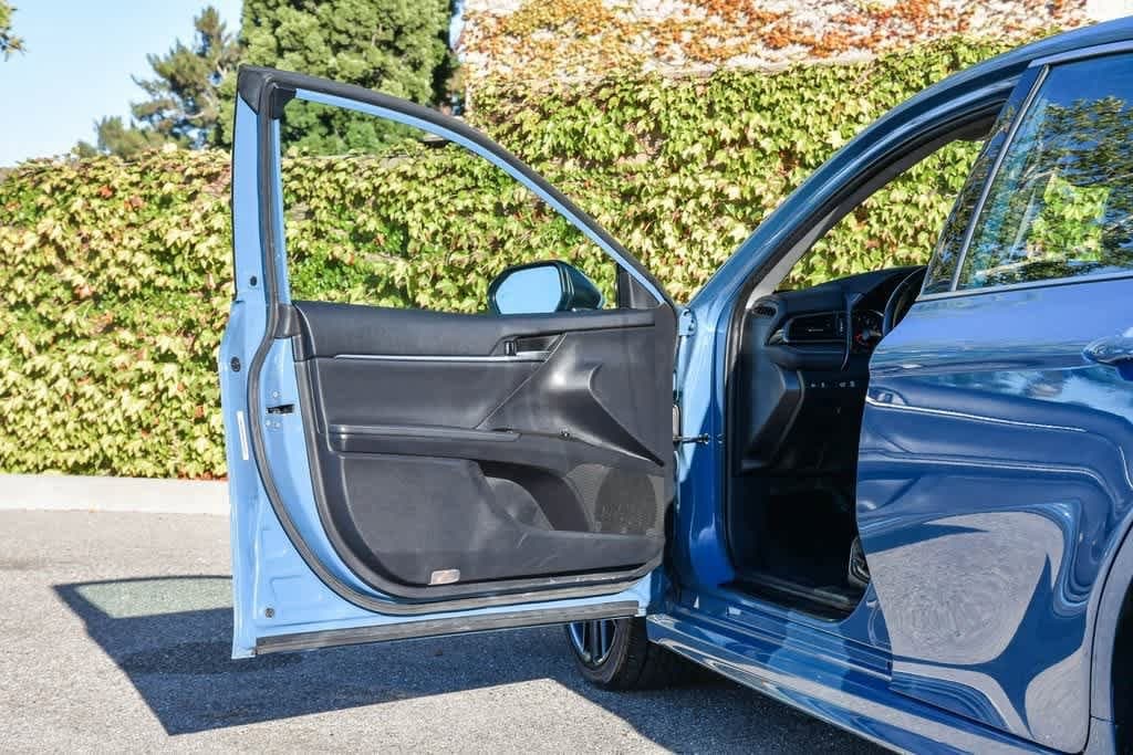 Thumbnail: 2023 Toyota Camry - 19