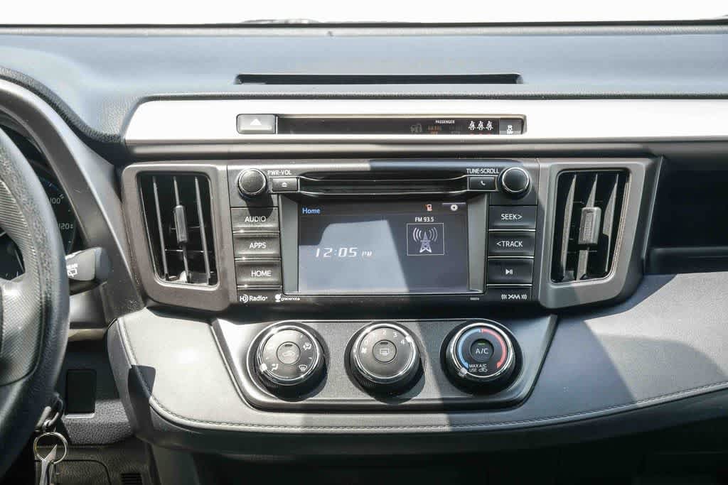 Thumbnail: 2017 Toyota RAV4 - 12
