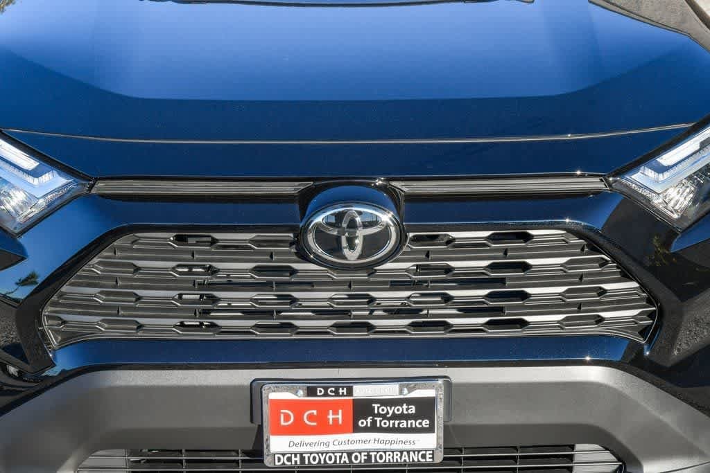 Thumbnail: 2025 Toyota RAV4 - 5