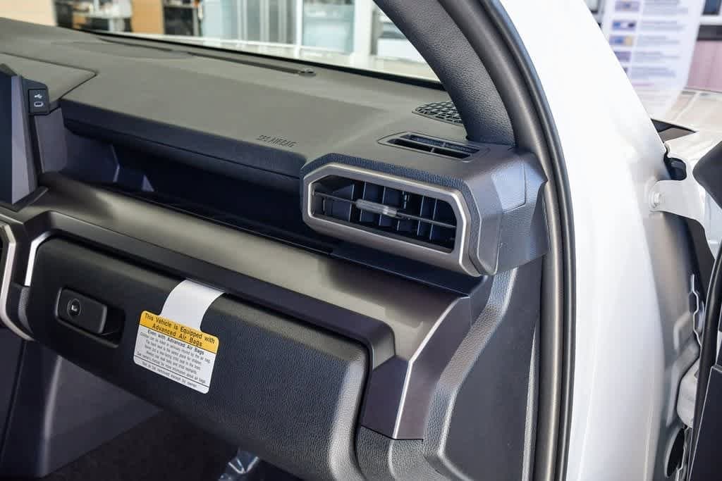 Thumbnail: 2025 Toyota 4Runner - 15