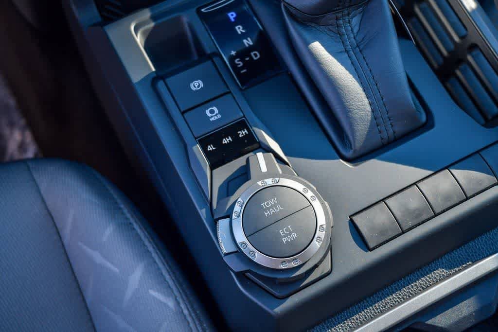 2026 Toyota Tacoma SR5 - Photo 24