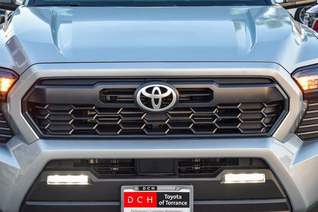 2025 Toyota Tacoma TRD Off Road - Photo 5