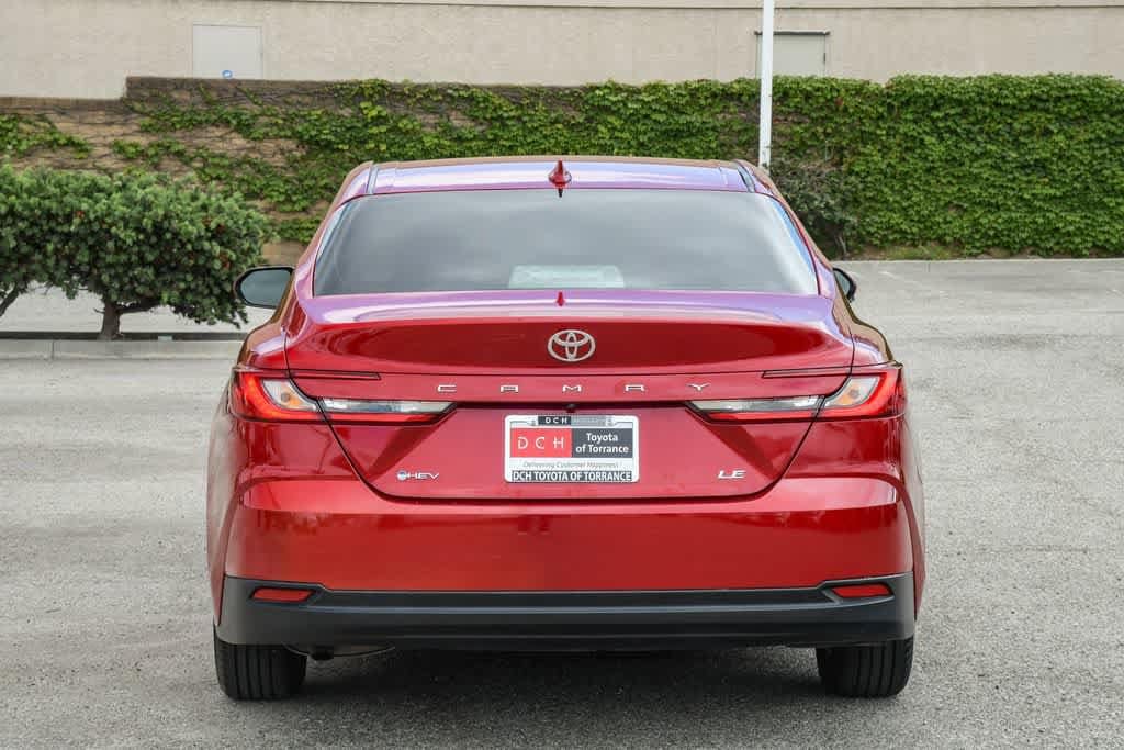 2025 Toyota Camry LE - Photo 8