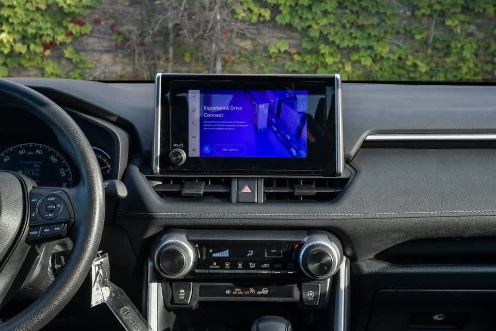 Thumbnail: 2025 Toyota RAV4 - 13