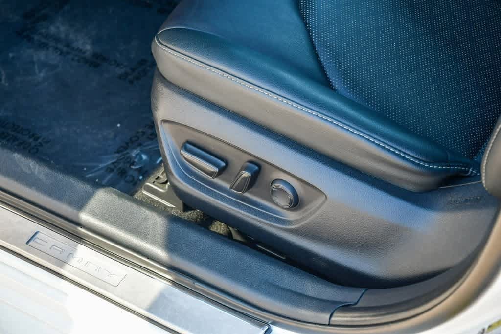 Thumbnail: 2023 Toyota Camry - 20