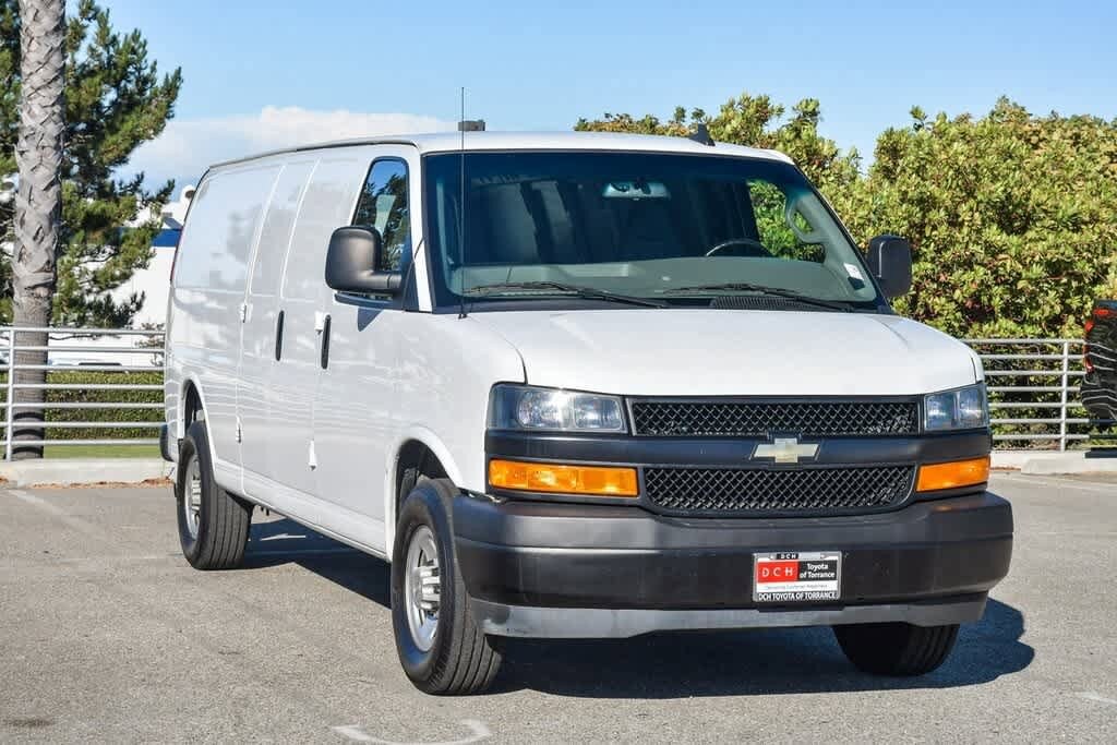 2022 Chevrolet Express 2500 Work Van photo 2