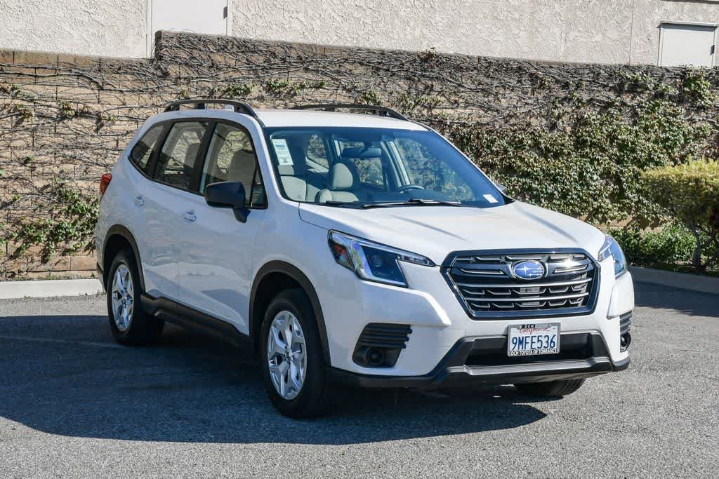 2023 Subaru Forester Base photo 2