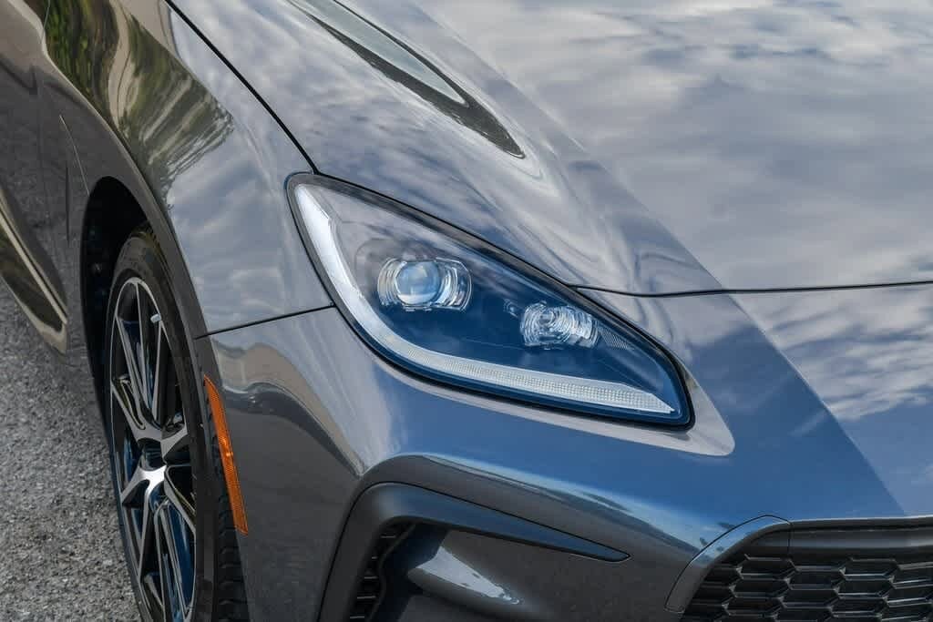 2024 Toyota GR86 Base photo 4