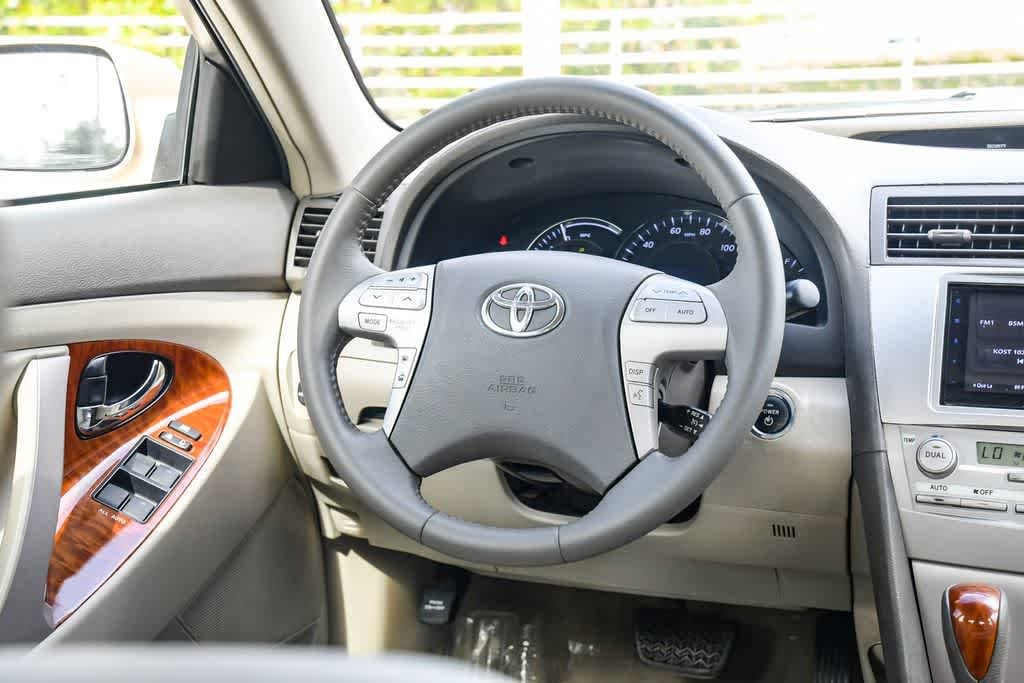 Thumbnail: 2010 Toyota Camry - 12