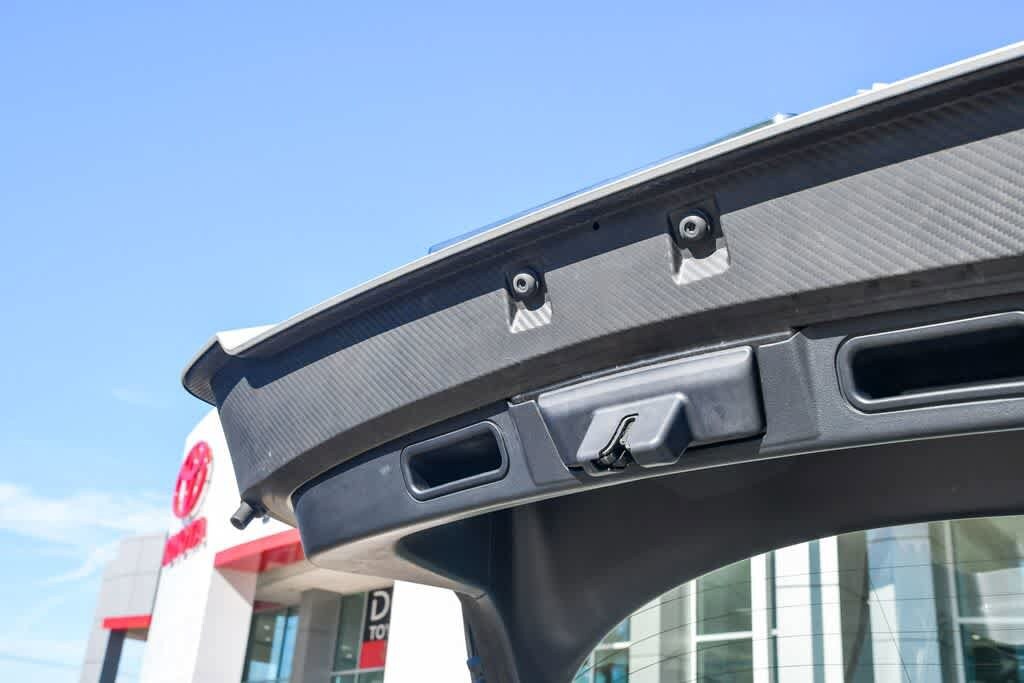 Thumbnail: 2019 Toyota Prius Prime - 28