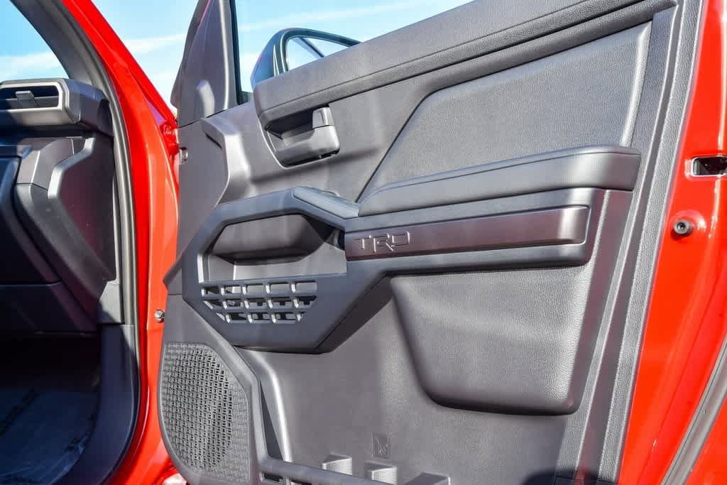 Thumbnail: 2025 Toyota 4Runner - 19