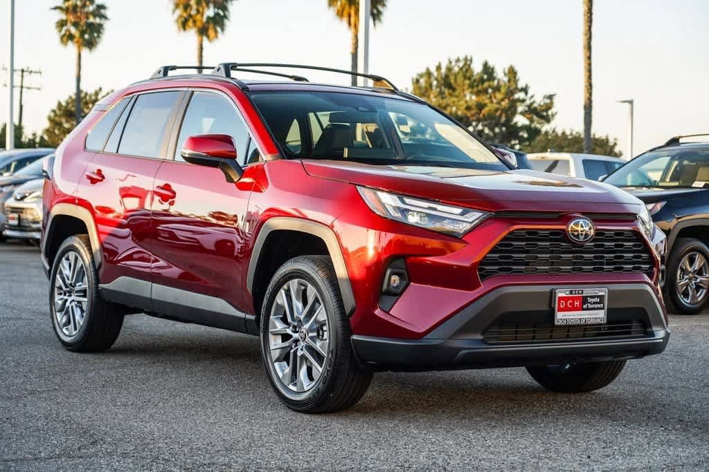 Thumbnail: 2025 Toyota RAV4 - 5