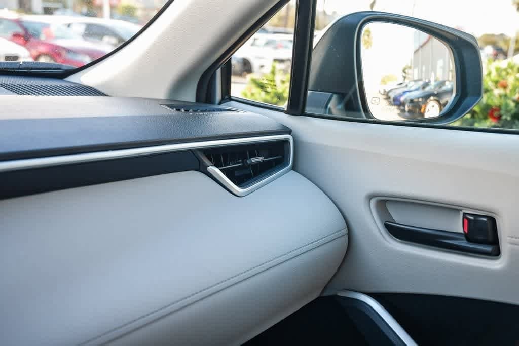 Thumbnail: 2026 Toyota Corolla Cross - 25