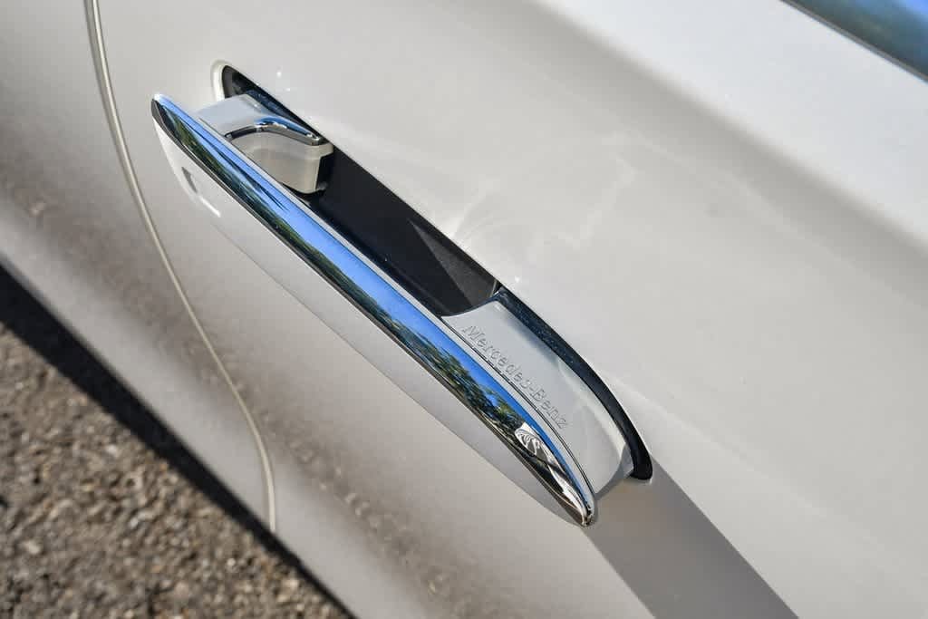 Thumbnail: 2021 Mercedes-Benz S-Class - 35