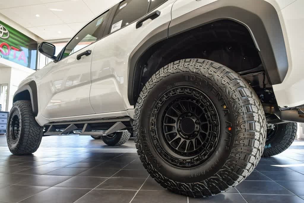 Thumbnail: 2025 Toyota 4Runner - 9